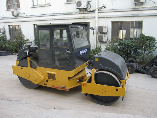 Aerodinamizado forme el rodillo de camino flexible liso del tambor de la dirección del rodillo vibratorio del tambor
