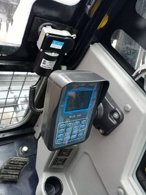 7500 kg de peso de la máquina mini excavadora con 27Mpa de presión del sistema hidráulico