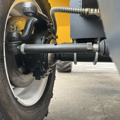 Tractor agrícola de la marca WEA08H para plantaciones de aceite de palma de Perú con dirección delantera